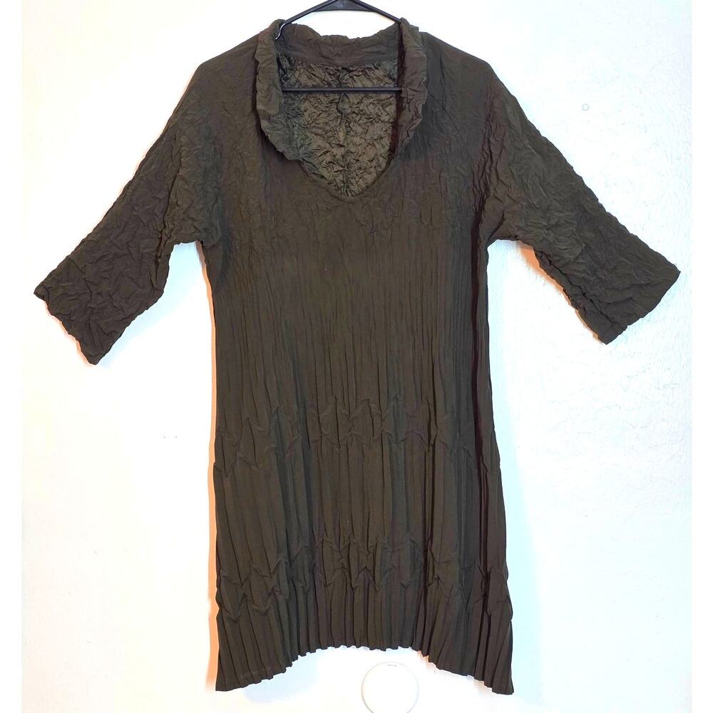 Babette SF Crinkled Pleated 3/4 Sleeve Tunic Dark Olive Green Size Medium